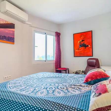 2 Bedroom Nice In Apartamento *