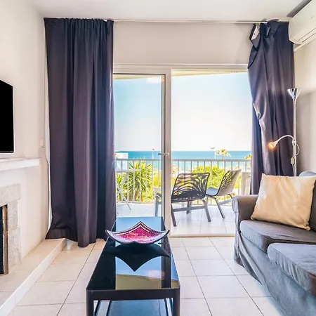 2 Bedroom Nice In Apartment